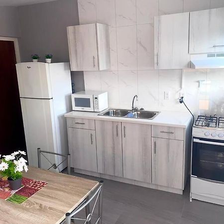 וילמסטאד Cozy 1-Bedroom Apartment Close To City Center מראה חיצוני תמונה